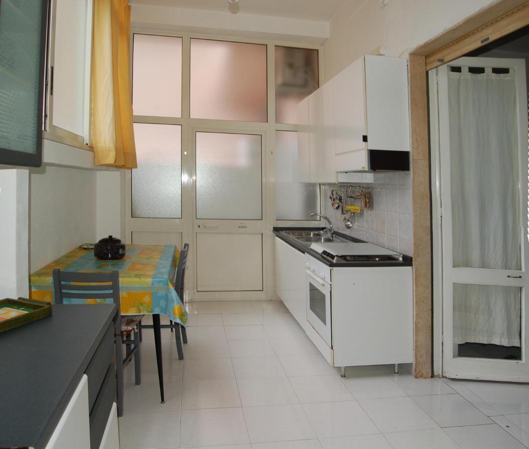 Domus Mater Apartment Cagliari Ngoại thất bức ảnh