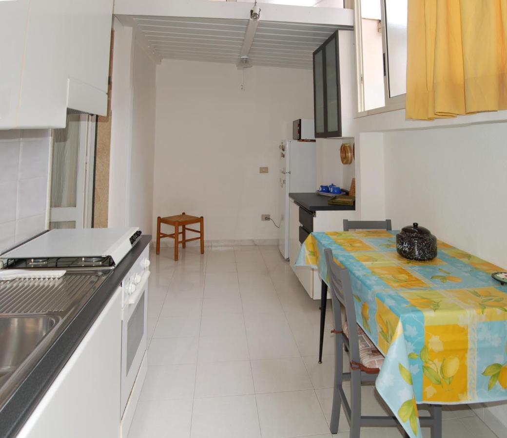 Domus Mater Apartment Cagliari Ngoại thất bức ảnh