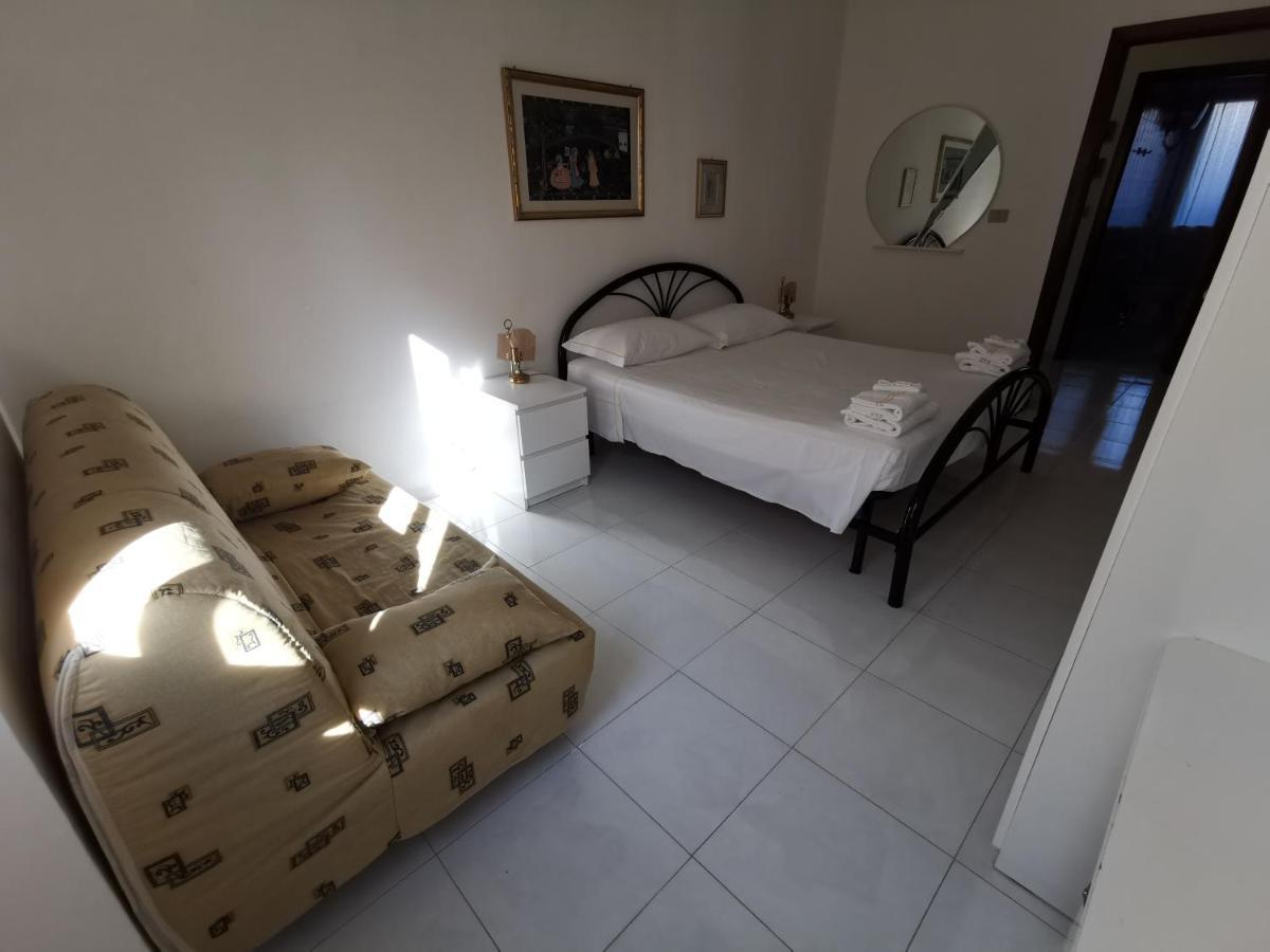 Domus Mater Apartment Cagliari Ngoại thất bức ảnh